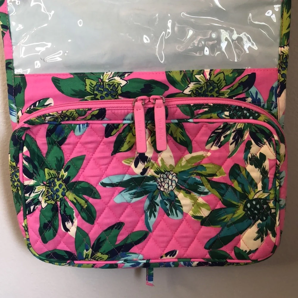 ✨LAST CALL✨VERA BRADLEY Hanging Accessories Pink/Green Tropical